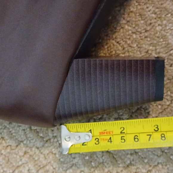 Bundle  2 pairs of Boots 👢 👢 - Picture 14 of 15